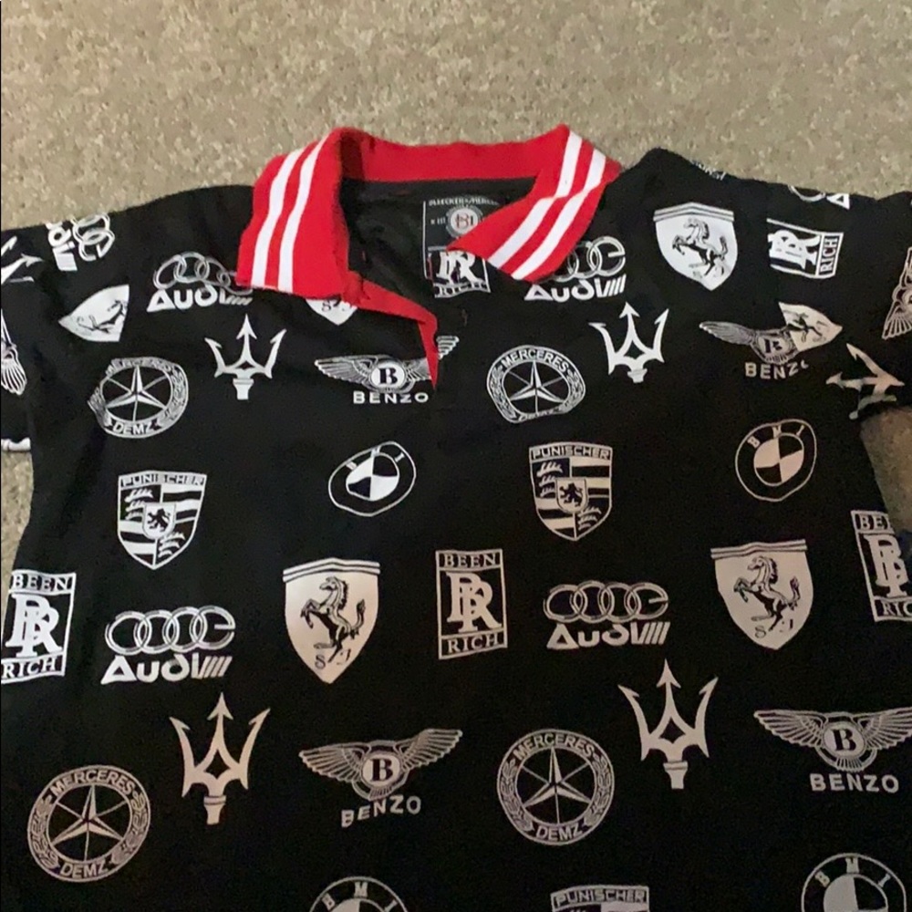 MENS SIZE SMALL SHIRT
